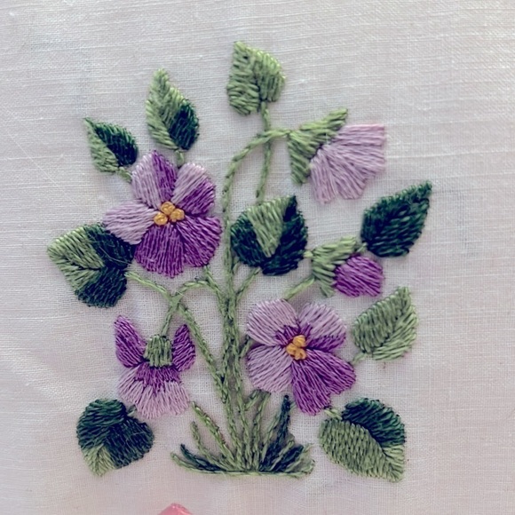 Embroidered Handcrafted Beautiful Pillow Violets Pansy Lace - Picture 2 of 7